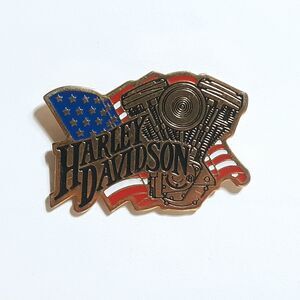 Vintage 1991 Harley Davidson Brass Pin Motorcycle Engine Flag Collectible Lapel